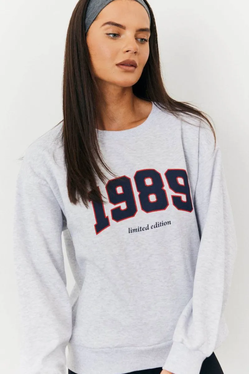 1989 Printed Graphic Sweatshirt|Fits Discount