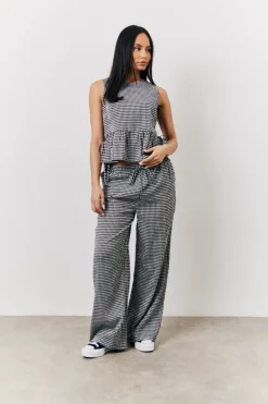Gingham Wide Leg Trousers|In The Style New