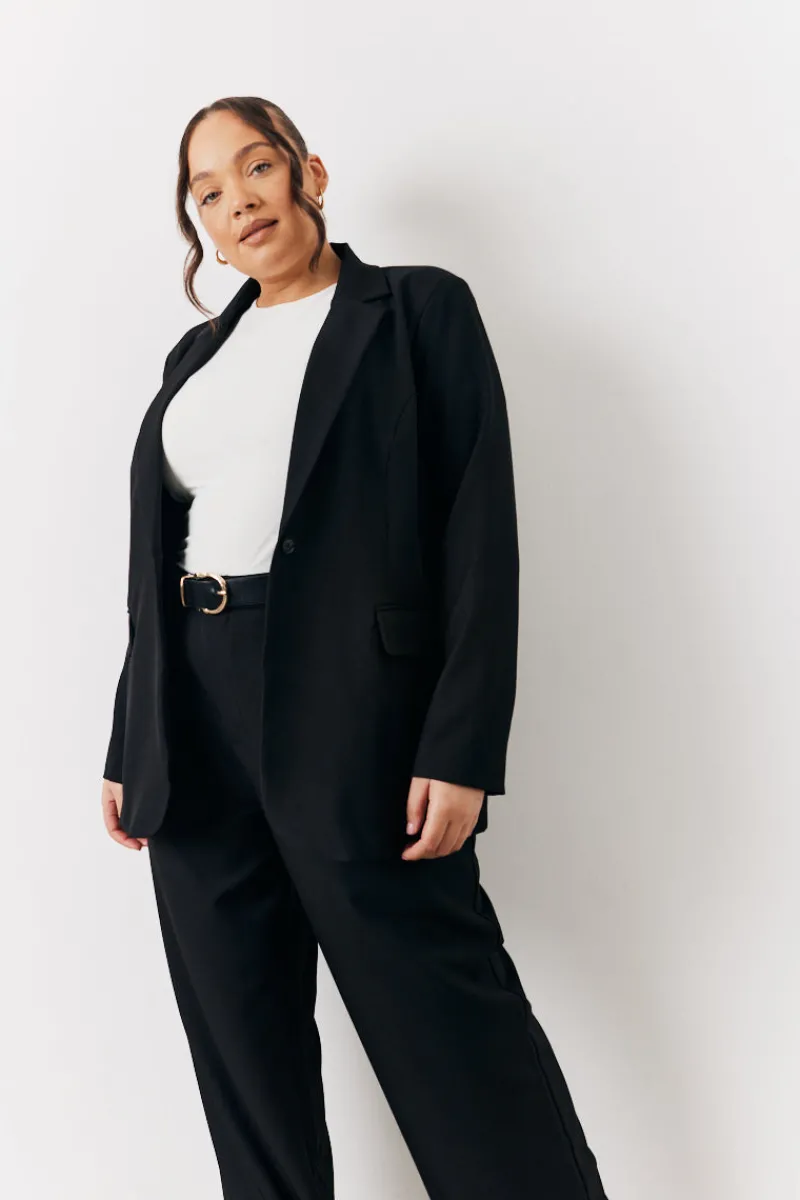 Relaxed Pocket Detail Blazer|In The Style Outlet