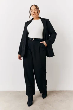 Relaxed Pocket Detail Blazer|In The Style Outlet