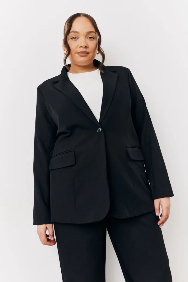 Relaxed Pocket Detail Blazer|In The Style Outlet