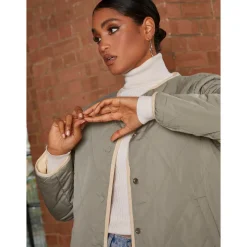 Reversible Quilted Short Jacket in Cream and Khaki|CHI CHI LONDON Hot