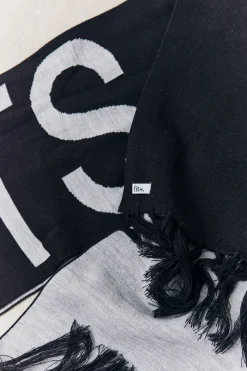 Knitted Scarf|Fits