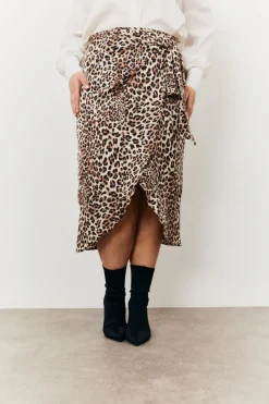 Leopard Wrap Midi Skirt|In The Style Hot