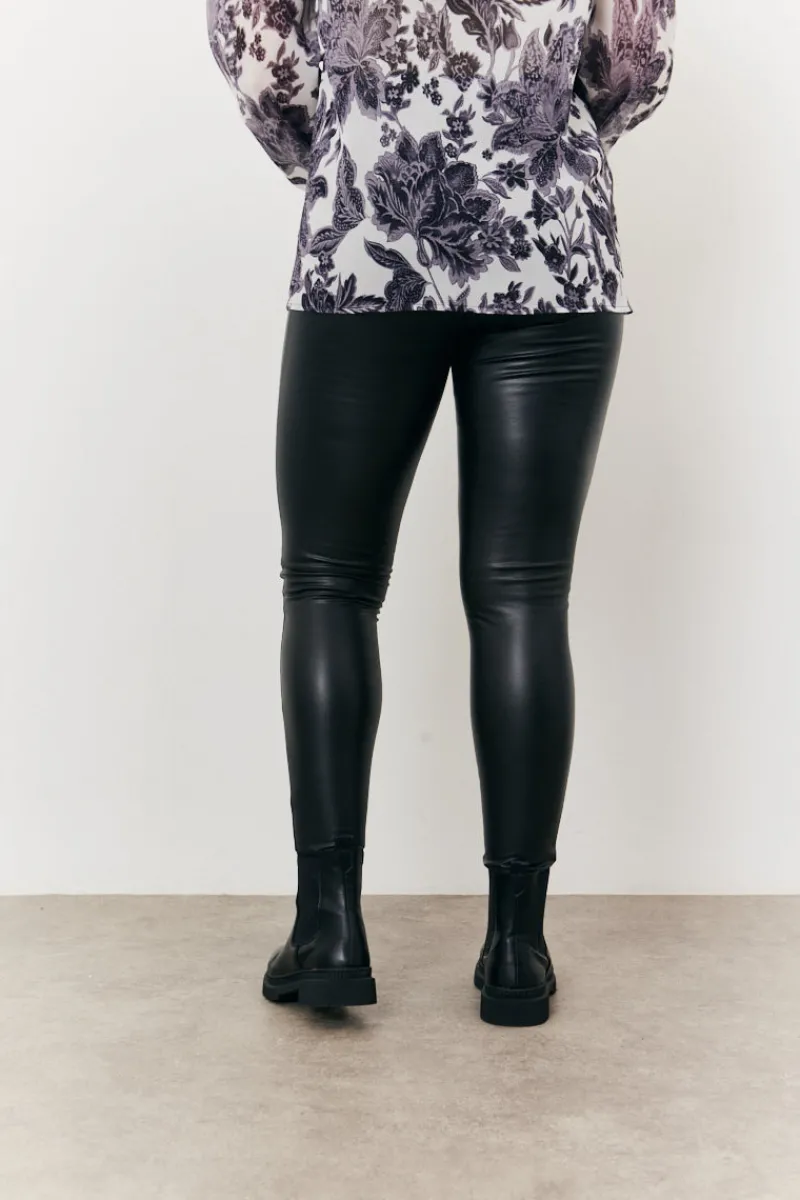 Maternity Leather Look Legging|In the Style Best