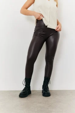 Perfect Sculpting High Waisted Leather Look Leggings|In The Style Hot
