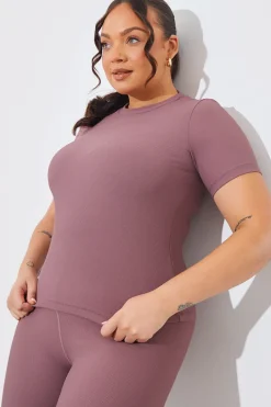 RIBBED CREW NECK SHORT SLEEVE TOP|Fits