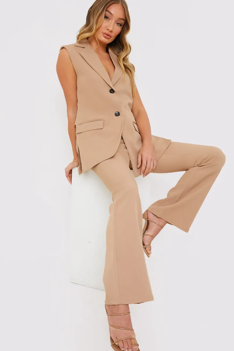 Sleeveless Oversized Blazer|In the Style Online