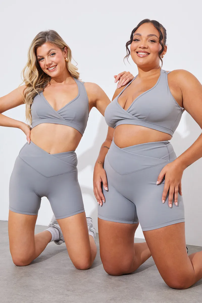 Soft Touch Medium Support Halter Neck Sports Bra|In the Style Discount