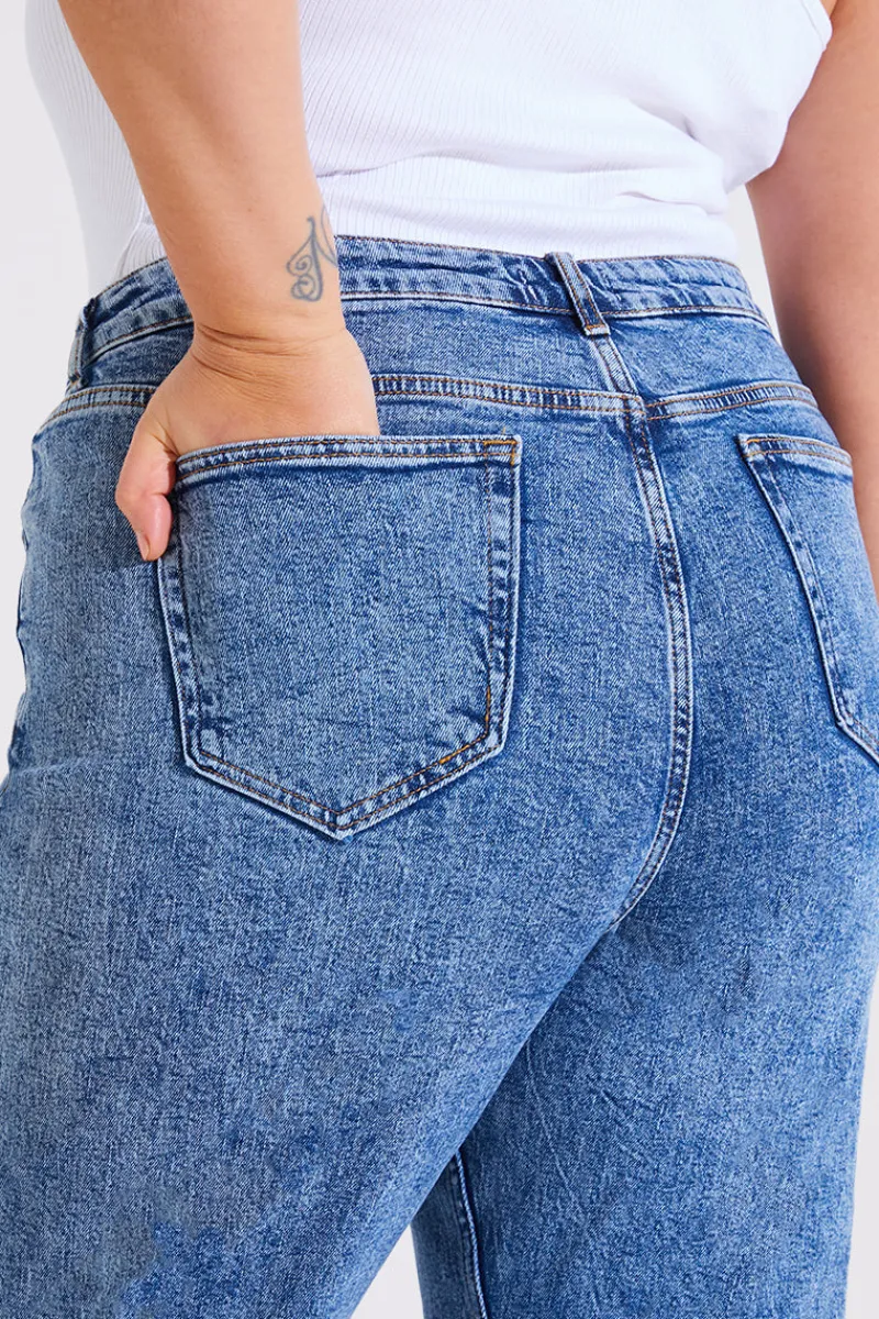 Straight Leg Jean|Fits Clearance