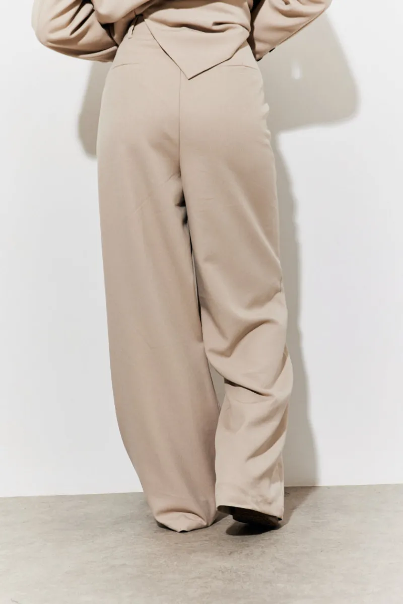Tailored High Waist Trousers|In The Style Outlet