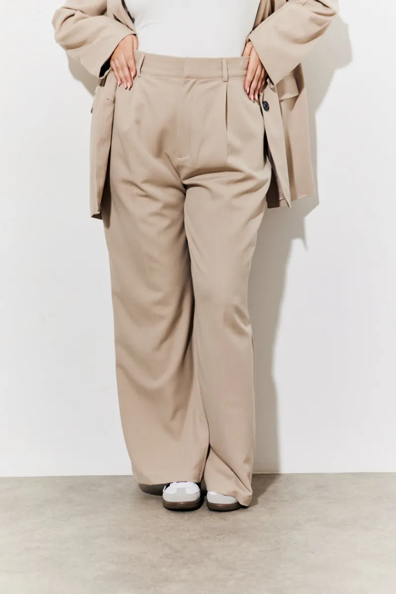 Tailored High Waist Trousers|In The Style Outlet