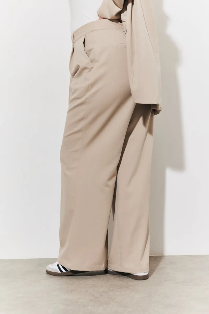 Tailored High Waist Trousers|In The Style Outlet