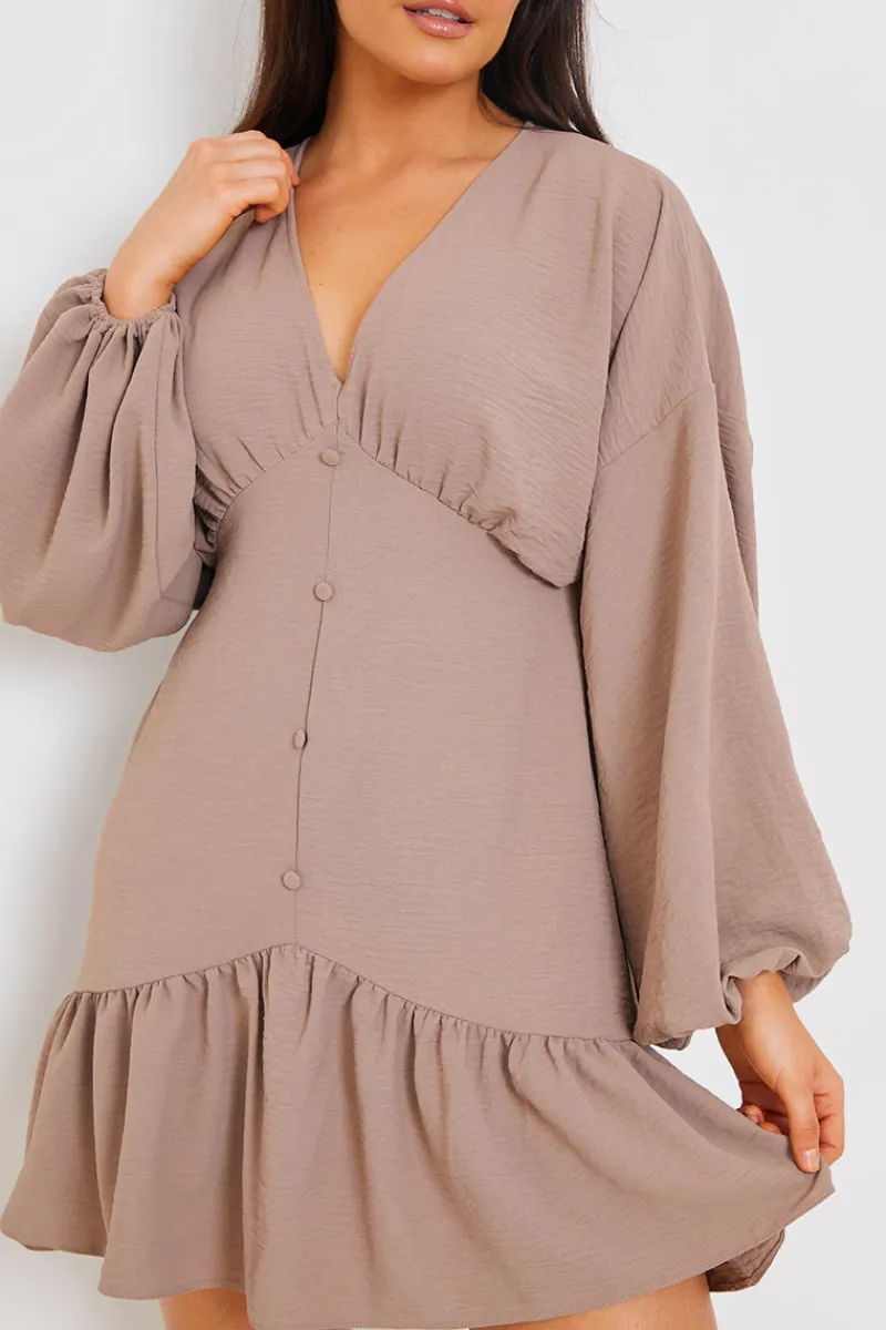 V Neck Frill Hem Smock Dress|In the Style Online