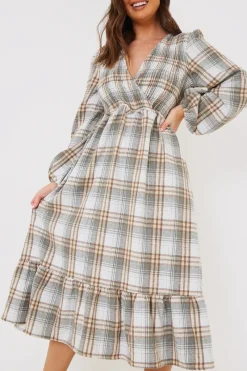 Wrap Front Midi Dress|In the Style Clearance